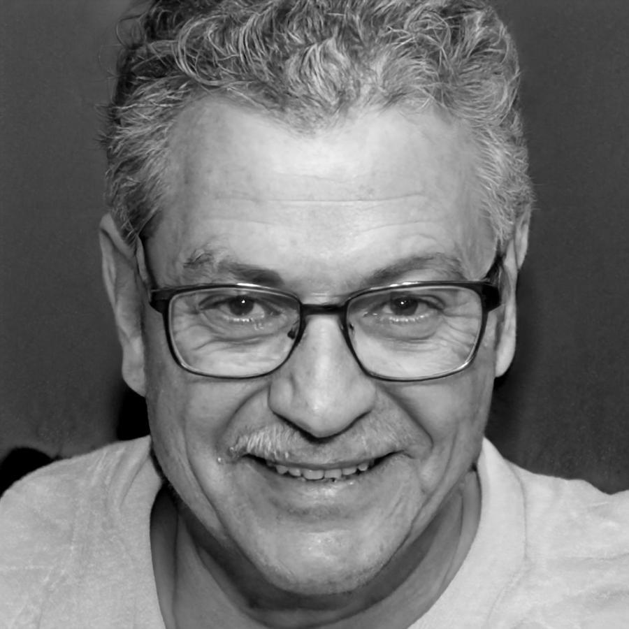 Portrait de Marc Leblanc, expert en gestion financière